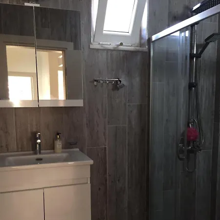 Апартаменты Captivating 2-bed Penthouse With Pool *